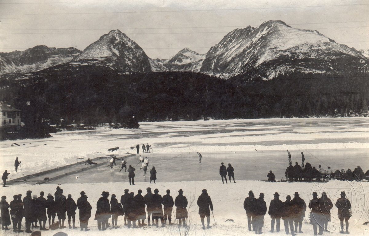 Women's Ice Hockey